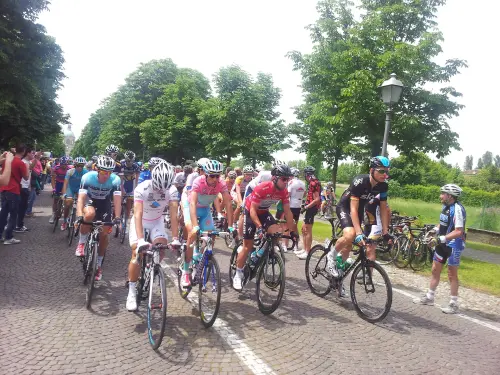 Giro d’Italia 2026, scuole chiuse alla Spezia per il passaggio della tappa