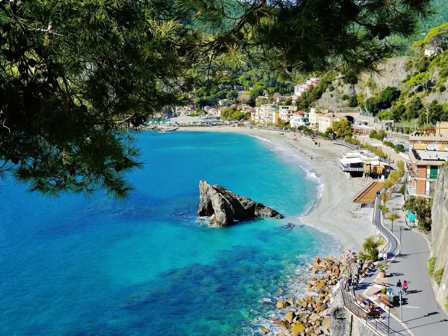 Palio Remiero Scolastico, alla Spezia torna la sfida tra scuole sul mare