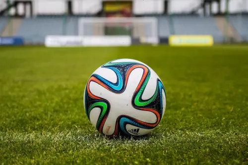 Mondiali FIFA 2026 nei bar e ristoranti, ecco gli obblighi SIAE e RAI per le dirette
